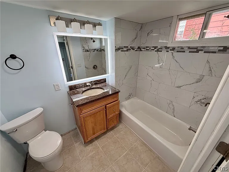 111 Deborah Dr — Photo 22