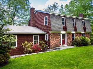29 Shamrock Dr, Putnam Valley, NY 10579