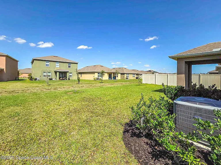 287 Guinevere Dr SW — Photo 25