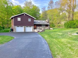 58 E Mountain Rd S, Cold Spring, NY 10516