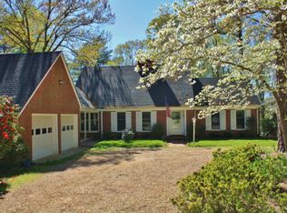 737 Nugent Ln, Weems, VA 22576