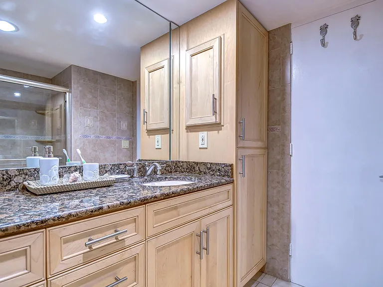 880 Mandalay Ave #410 — Photo 21