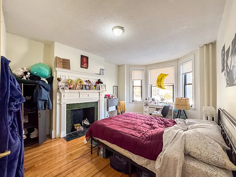 12 Glenville Ave — Photo 8