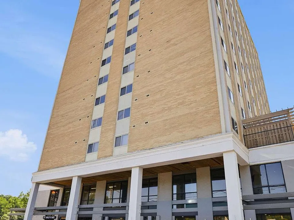 2285 Peachtree Rd NE #709