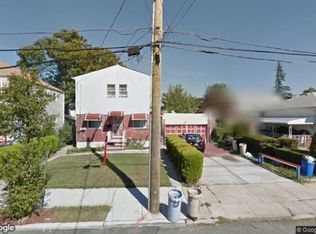 11933 201st St, Saint Albans, NY 11412