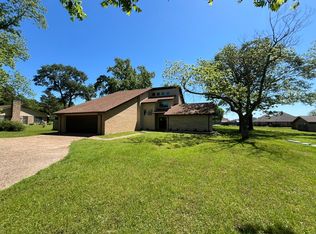 110 Lilly Ln, Bullard, TX 75757