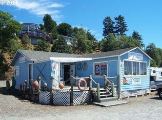 16118 Lower Harbor Rd, Brookings, OR 97415