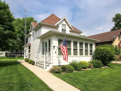21 1st St, Fairfax, MN, 55332