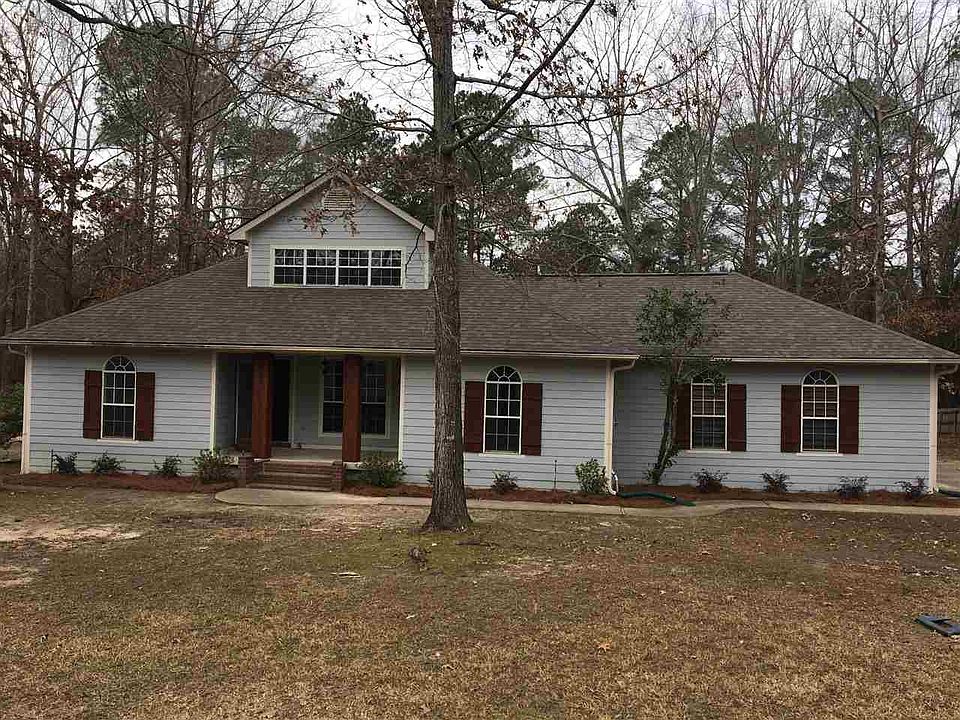 1st image of 715 N Oakridge Dr