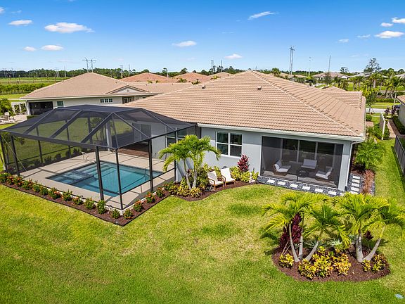 4th image of 26095 SW Viterbo Way