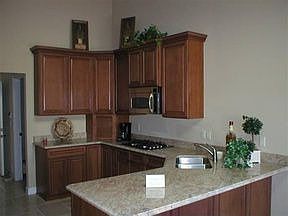 4th image of 49230 Village Pointe Dr