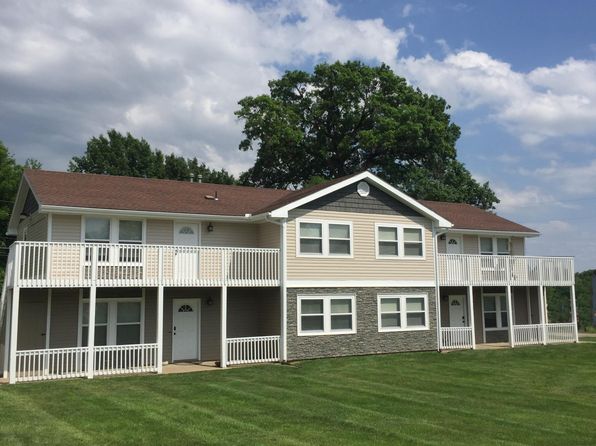 1733 Lawrence Ave APT A