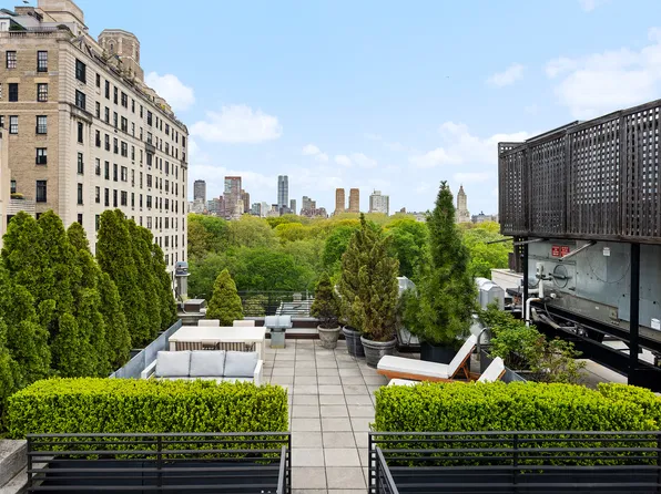 15 East 70th Street image 1 of 36