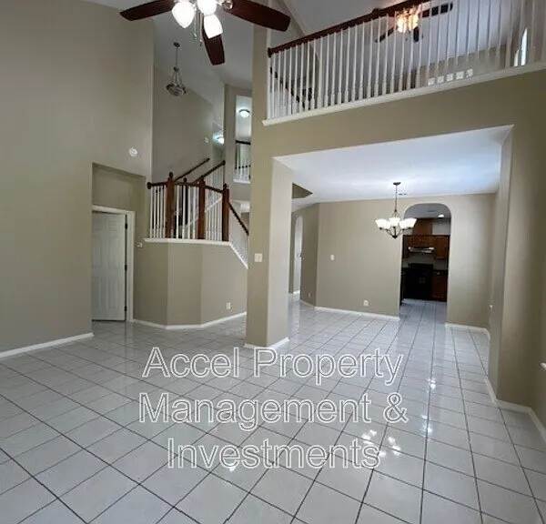 4510 Santa Inez St — Photo 2