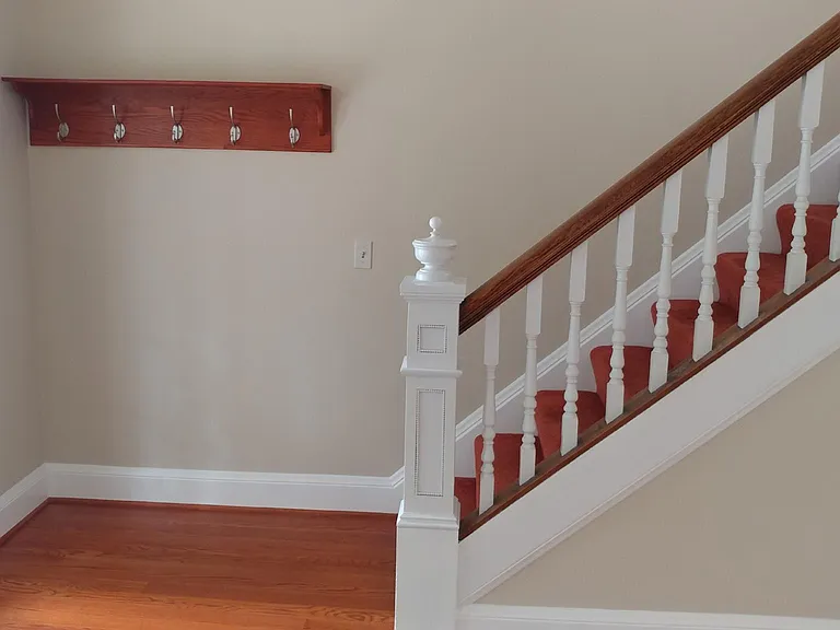 2205 Cleneay Ave — Photo 5