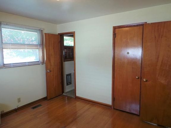4th image of 1540 Warpath Dr