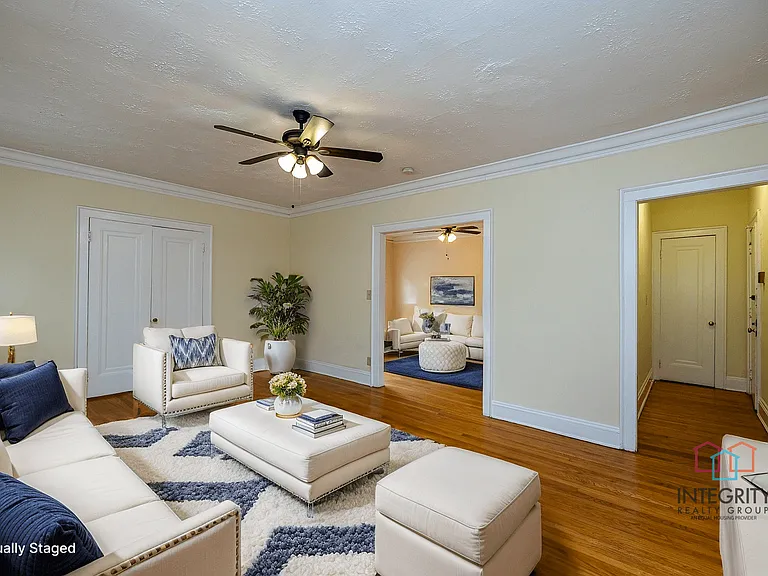 Mapleview Apartments — Photo 8