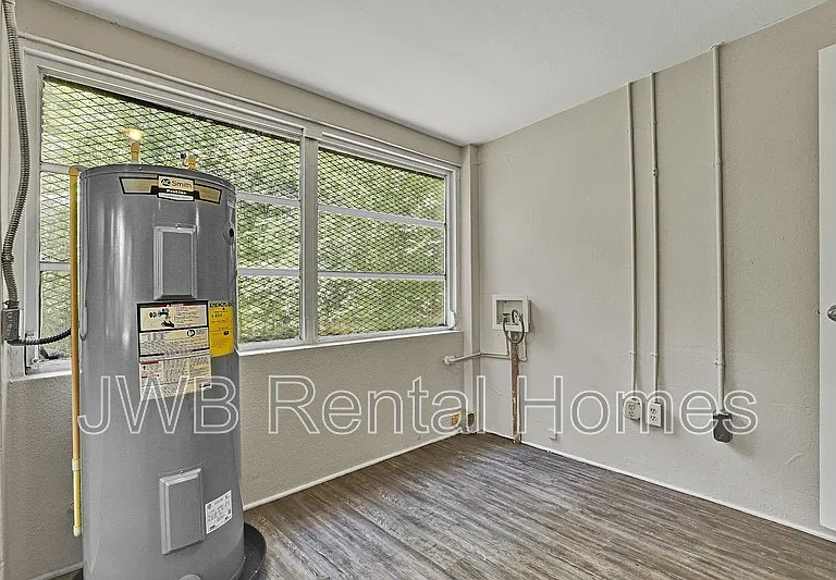 8264 Moncrief Dinsmore Rd — Photo 10