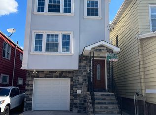 253 Pine St #2, Elizabethport, NJ 07206