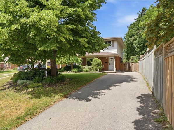 340 Cyrus St, Cambridge, ON N3H 1H3