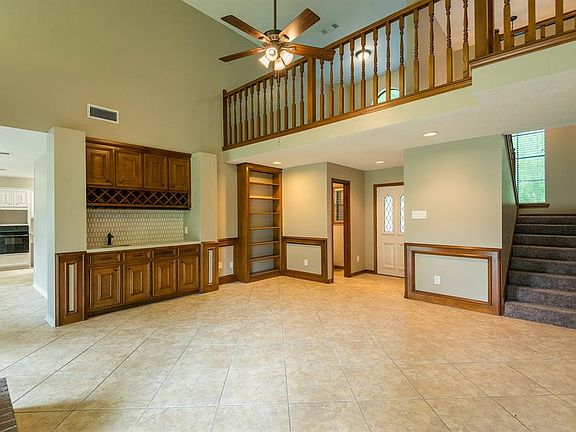 4th image of 10403 Jockey Club Dr
