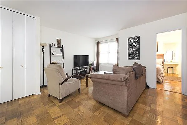 Rented by Stephen P. Wald | media 9