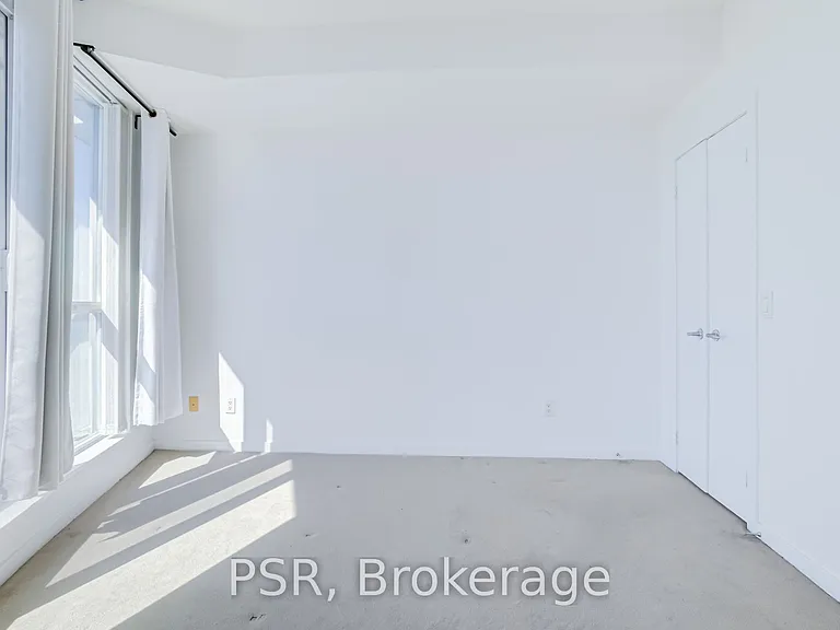 218 Queens Quay W #1506 — Photo 20
