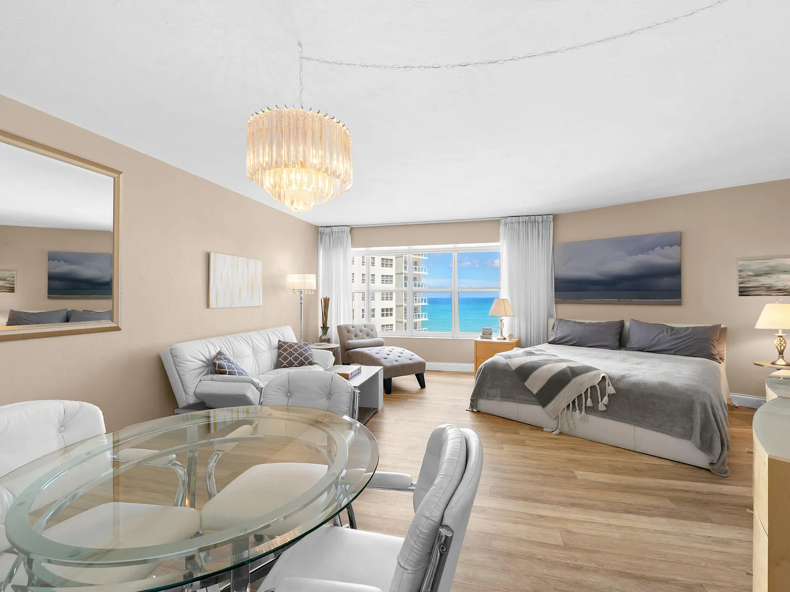 Studio, 1.0 bath, 600 sqft, $2,300 — Photo 4