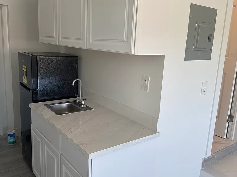 5591 SW 7th St — Photo 6