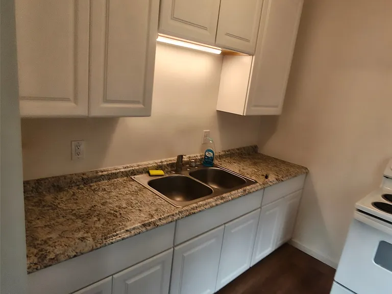 145 Floral Ave #4 — Photo 15