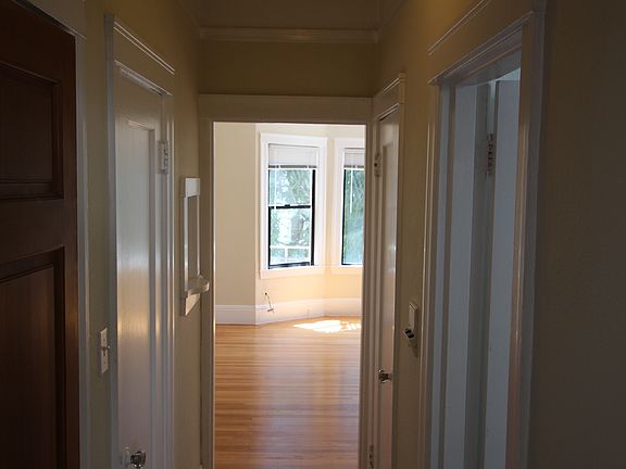 3rd image of 1955 Jefferson St APT 6