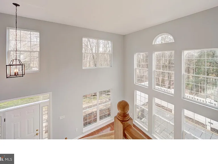 616 Pebble Creek Ct — Photo 14