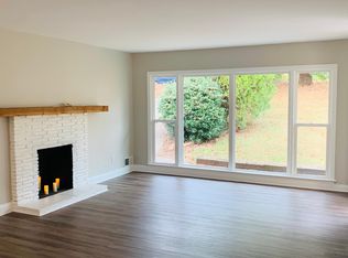 1687 Oak Ln NE, Atlanta, GA 30329