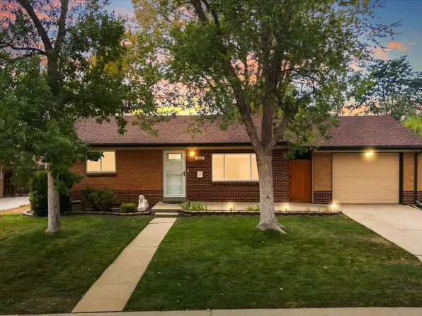 8621 Crescent Dr, Westminster, CO 80031