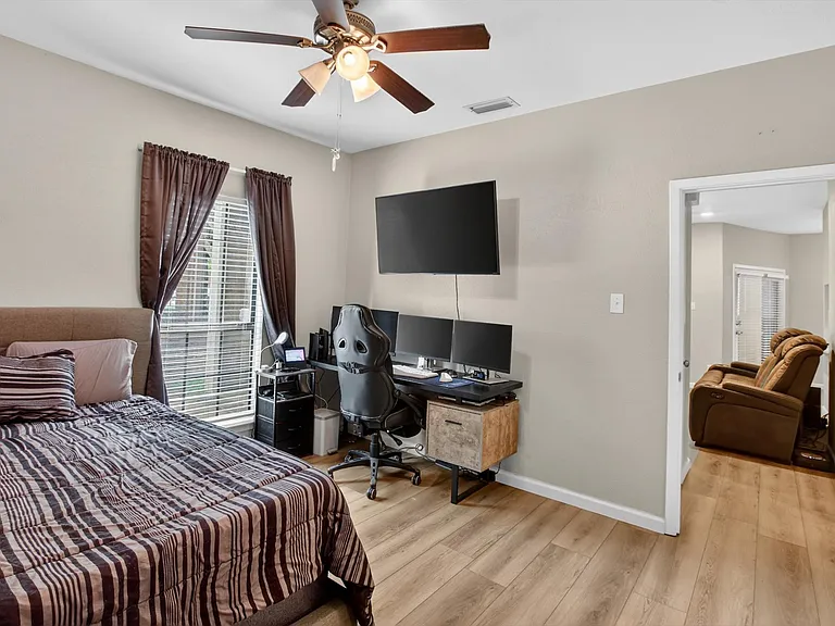 1106 Quail Valley Ln #120 — Photo 12