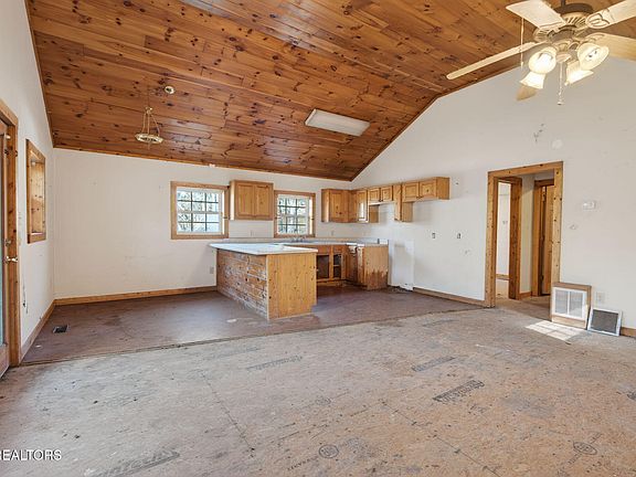 14th image of this home