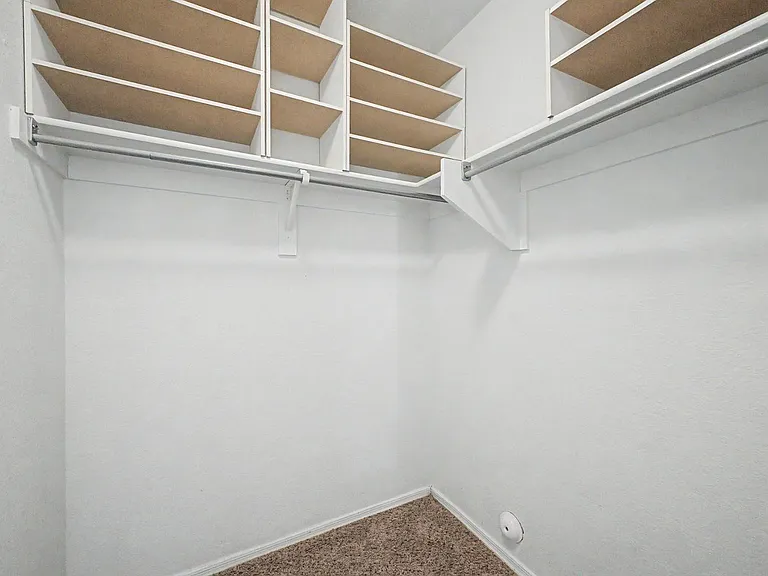 33856 N Cherry Creek Rd — Photo 16