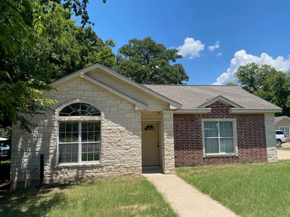 345 N Ollie St, Stephenville, TX 76401