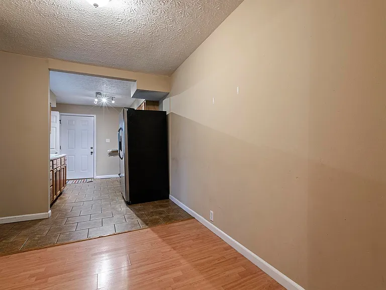 426 Parliament Rd #2 — Photo 14