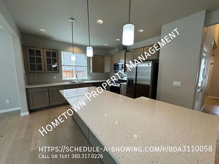 620 Natalee Jo St SE — Photo 3