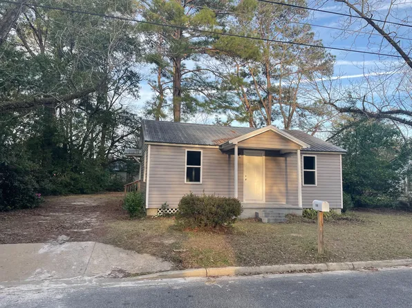 109 Phelps St, Thomasville, GA 31792