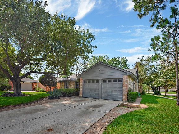 4th image of 9802 Barmont Dr