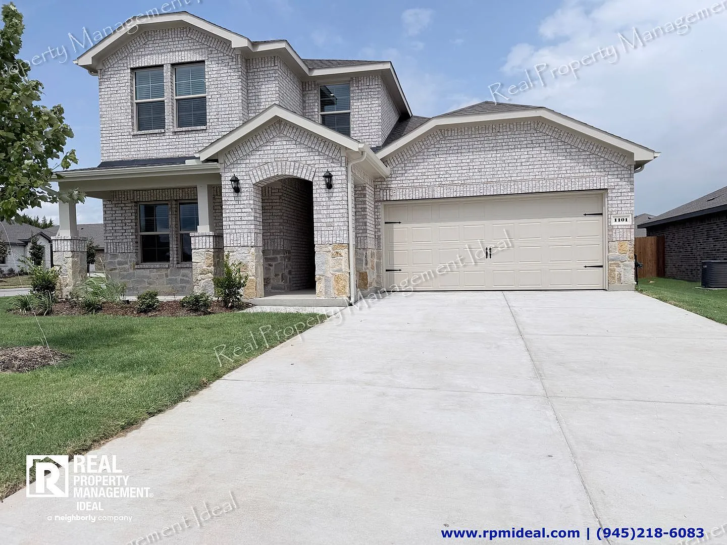 4 bed, 3.0 bath, 2235 sqft, $2,249 — Photo 1