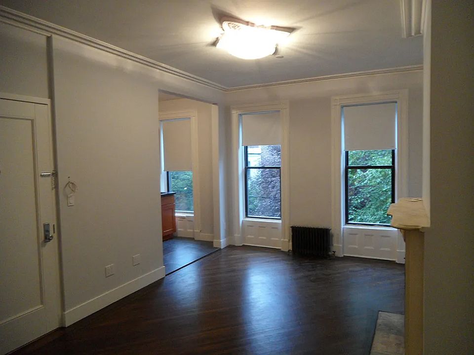 1st image of 495 8th St APT 2
