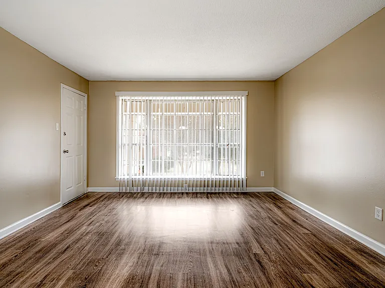 Sherwood Flats — Photo 17