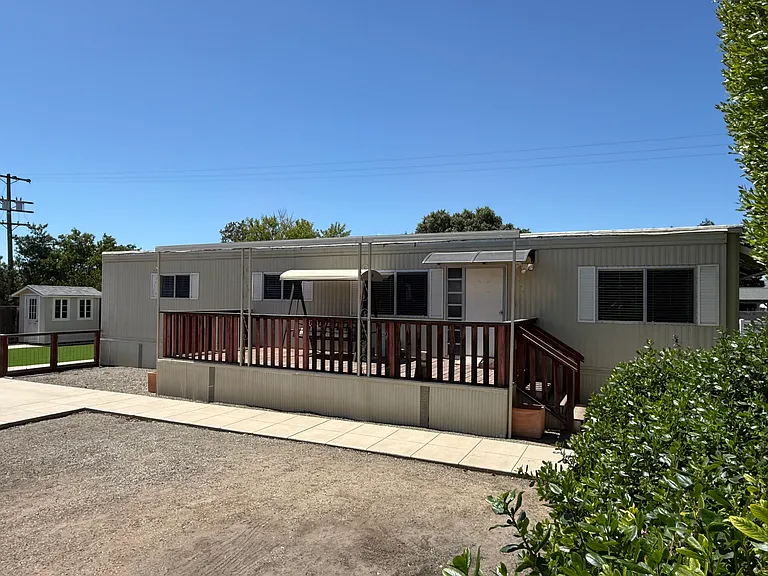 8750A New Ave — Photo 3