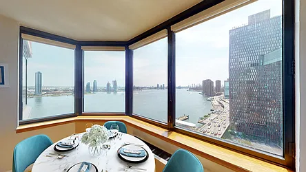 Rented by R New York