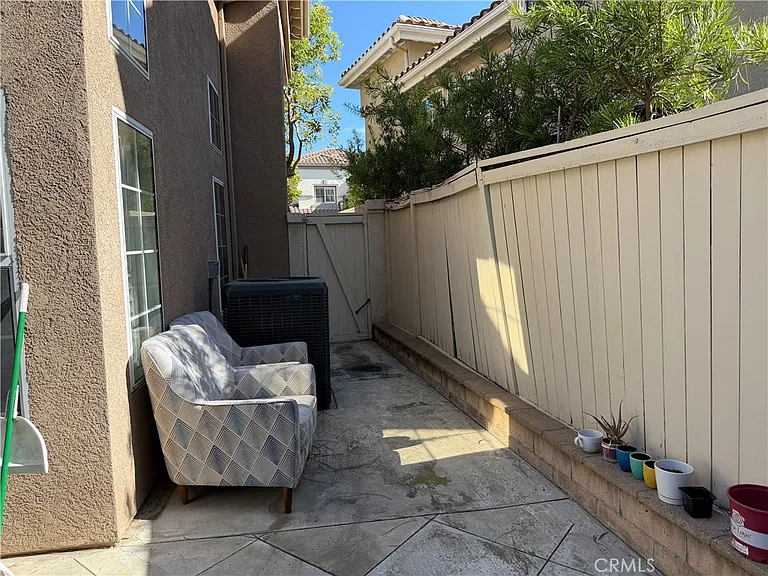 5540 Patricia Way — Photo 25