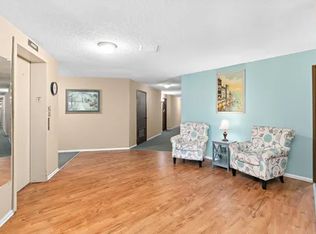 1521 NE Parvin Rd #302, Kansas City, MO 64116