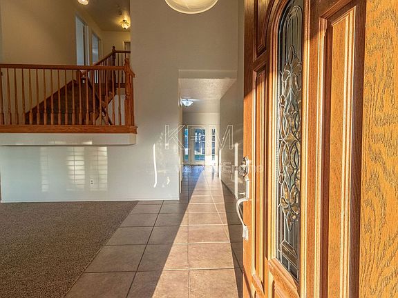 3rd image of 9566 Scarboro Pl